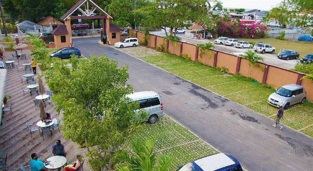 Donway, A Jamaican Style Village Монтего-Бей Екстер'єр фото